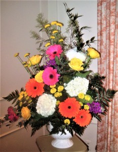 Bright Garden Style Side Piece