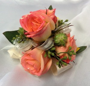 Rose & Succulent Pin-on Corsage