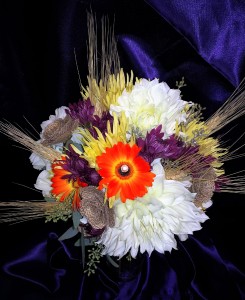 Rustic Dalhia & Burlap